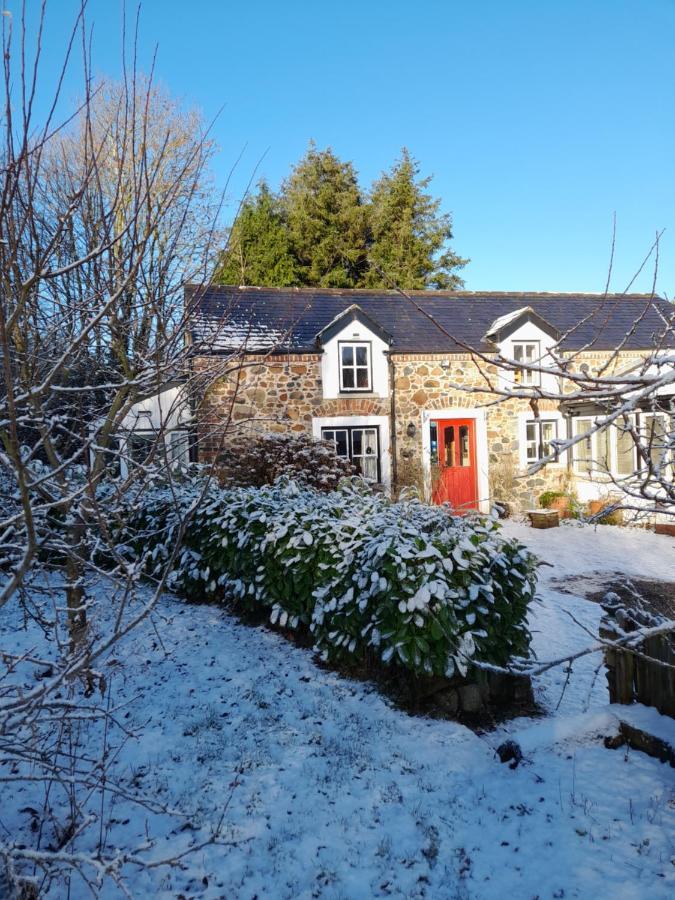 Berwick Hall Cottage Moira  Номер фото